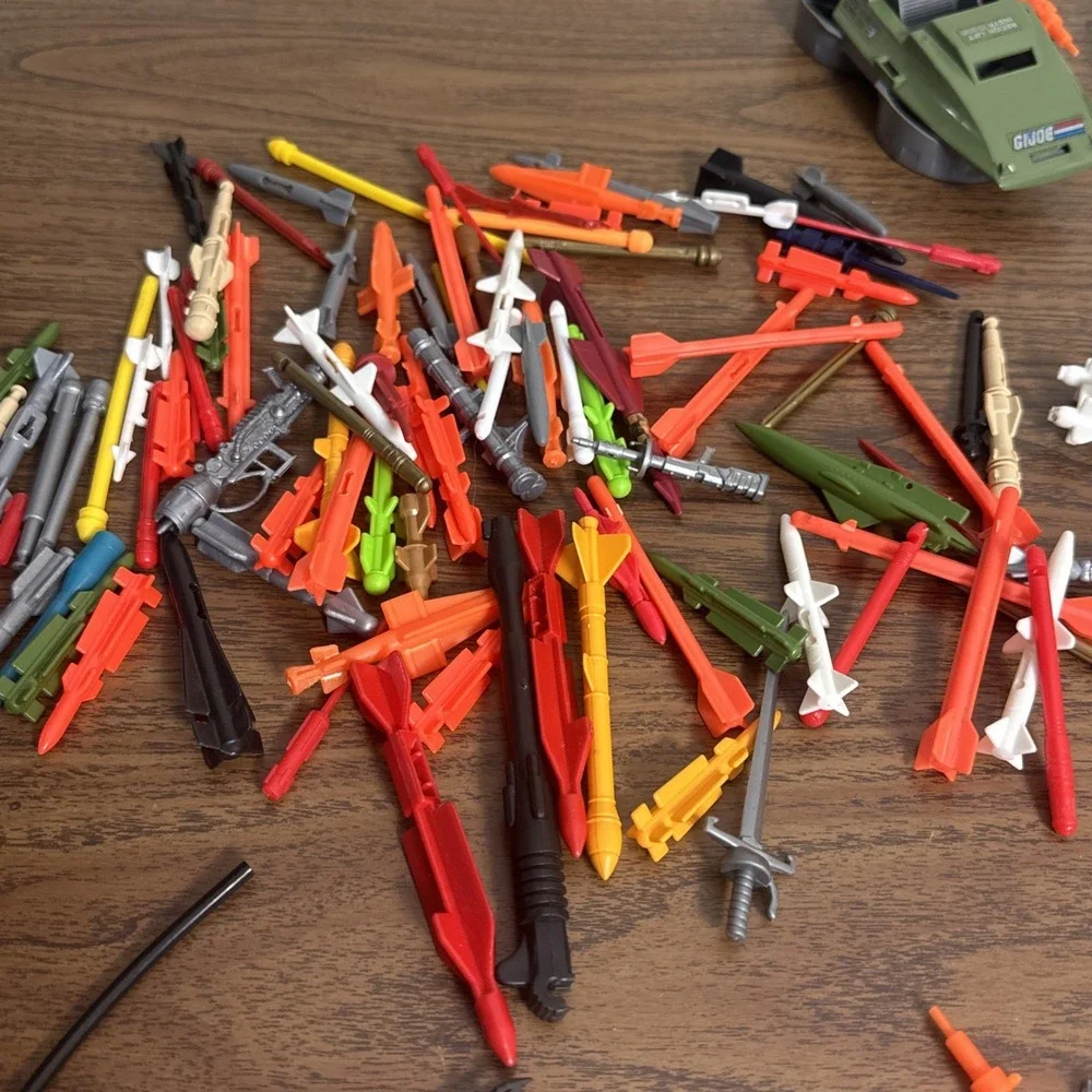 Huge Vintage 3.75 GI Joe ARAH 80s 90s Accessories Parts Missiles Guns Animal Lot